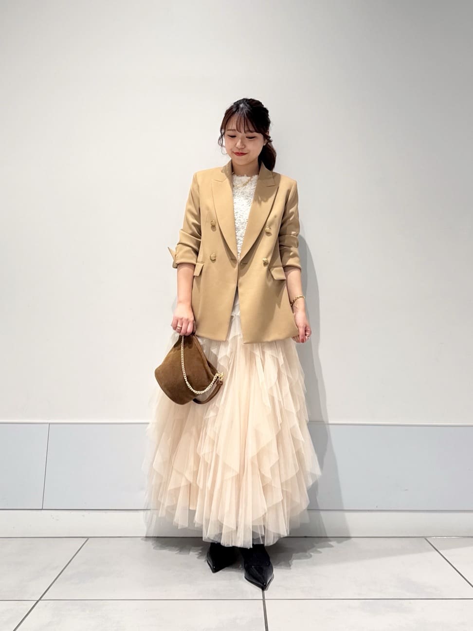 allurevilleの【LOULOU WILLOUGHBY】ウール混チノダブルジャケットを使ったコーディネートを紹介します。｜Rakuten Fashion(楽天ファッション／旧楽天ブランドアベニュー)6222722