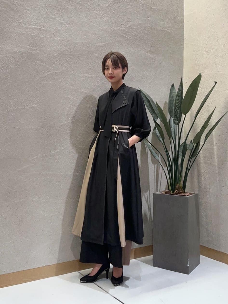 Vinのアシンメトリーラペル配色ジレワンピースを使ったコーディネートを紹介します。｜Rakuten Fashion(楽天ファッション／旧楽天ブランドアベニュー)6223921