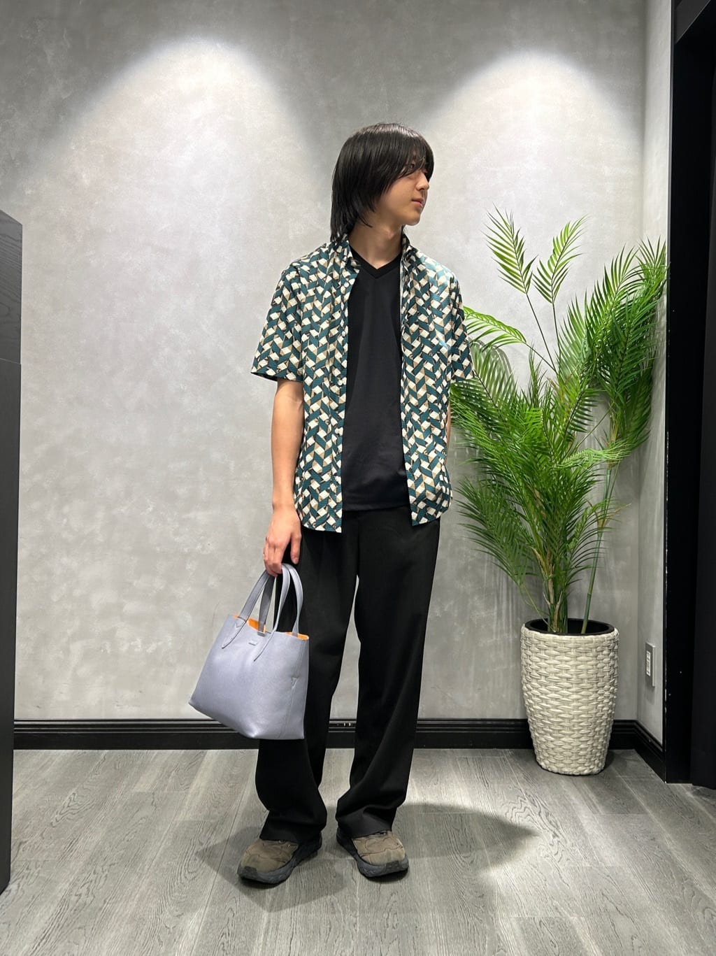 TAKEO KIKUCHIの【COOL CITY WEAR】籠目アート柄 サッカーシャツ /通気性を使ったコーディネートを紹介します。｜Rakuten Fashion(楽天ファッション／旧楽天ブランドアベニュー)6225333