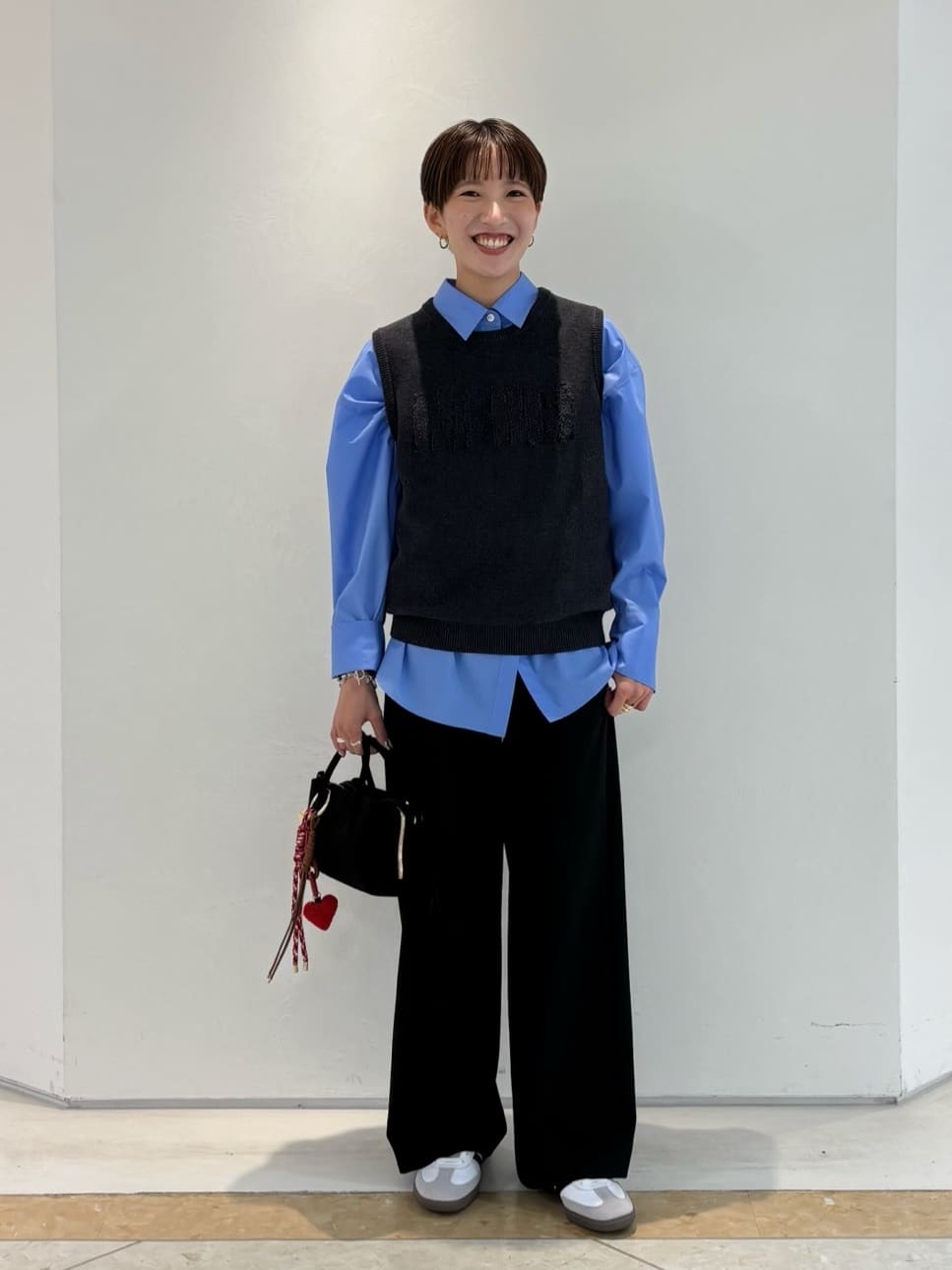 allurevilleのフリンジJQロゴプルオーバーを使ったコーディネートを紹介します。｜Rakuten Fashion(楽天ファッション／旧楽天ブランドアベニュー)6226901