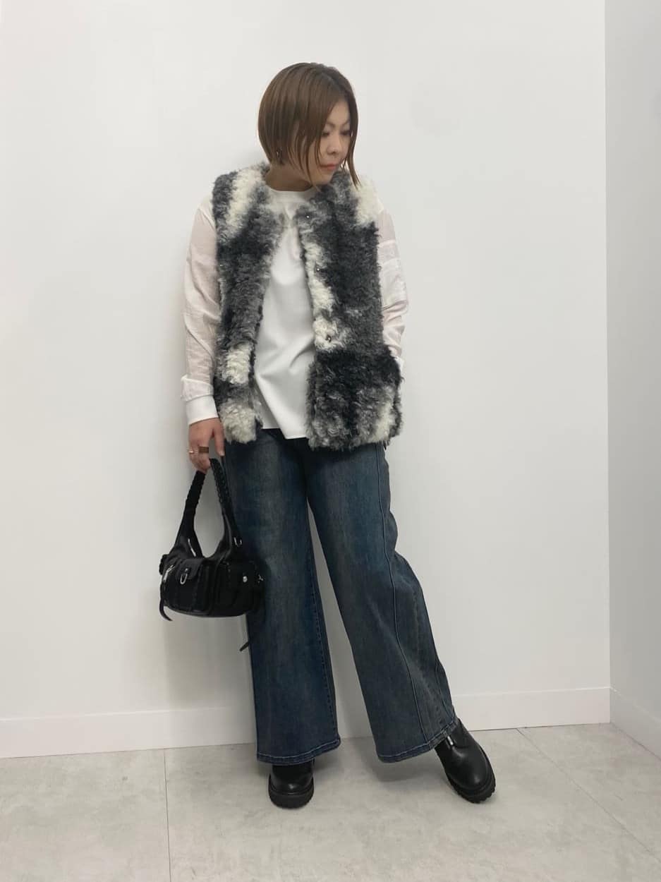 LASUDのMA-1風アームシアートップスを使ったコーディネートを紹介します。｜Rakuten Fashion(楽天ファッション／旧楽天ブランドアベニュー)6231973