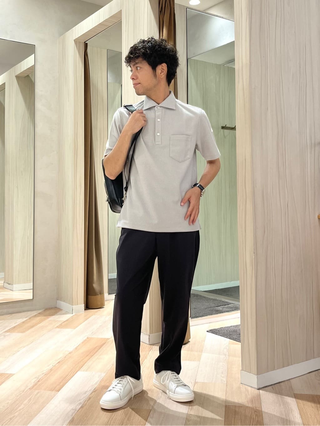 TAKEO KIKUCHIの【3Dナイロンストレッチ】スリムイージーパンツを使ったコーディネートを紹介します。｜Rakuten Fashion(楽天ファッション／旧楽天ブランドアベニュー)6232663