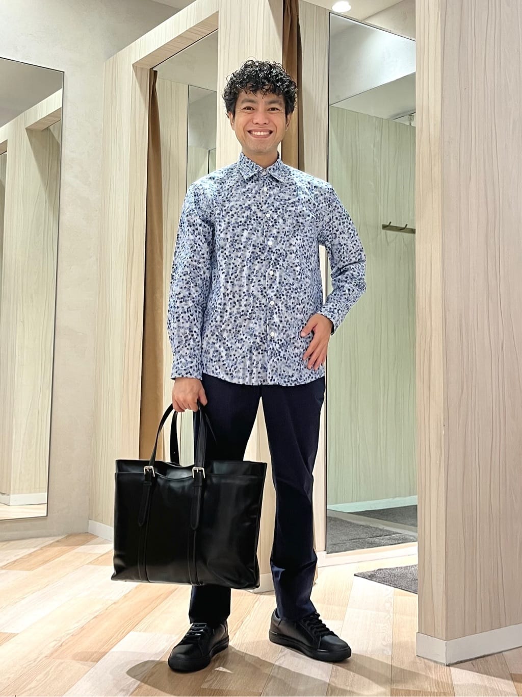 TAKEO KIKUCHIの【Sサイズ~】ストライプ小花 長袖シャツを使ったコーディネートを紹介します。｜Rakuten Fashion(楽天ファッション／旧楽天ブランドアベニュー)6232664