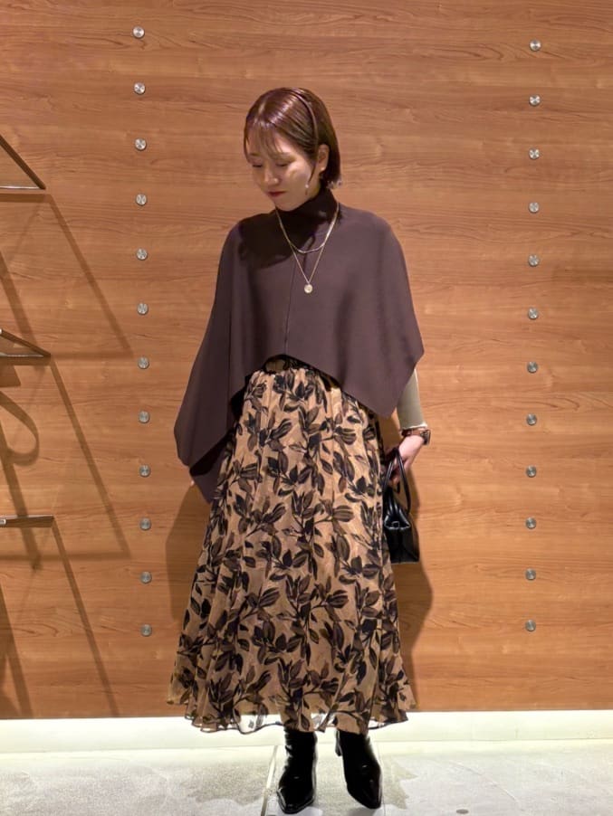 Vinのリーフジャガードフレアスカートを使ったコーディネートを紹介します。｜Rakuten Fashion(楽天ファッション／旧楽天ブランドアベニュー)6232899