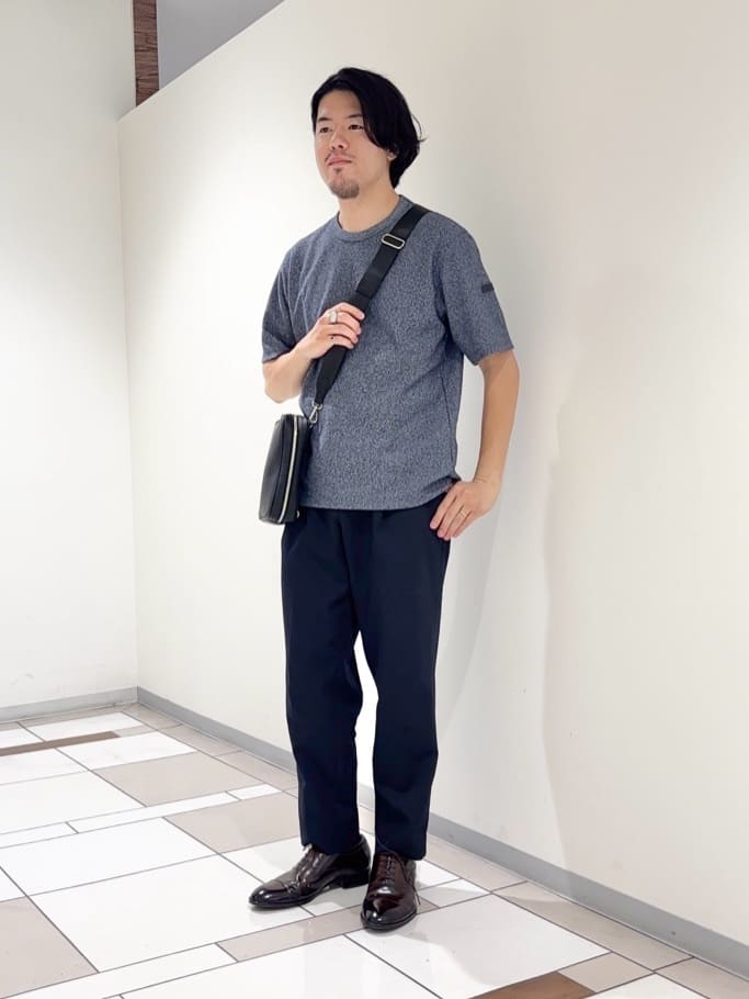 TAKEO KIKUCHIの【尾州織/Made in JAPAN】メランジ Tシャツを使ったコーディネートを紹介します。｜Rakuten Fashion(楽天ファッション／旧楽天ブランドアベニュー)6237703