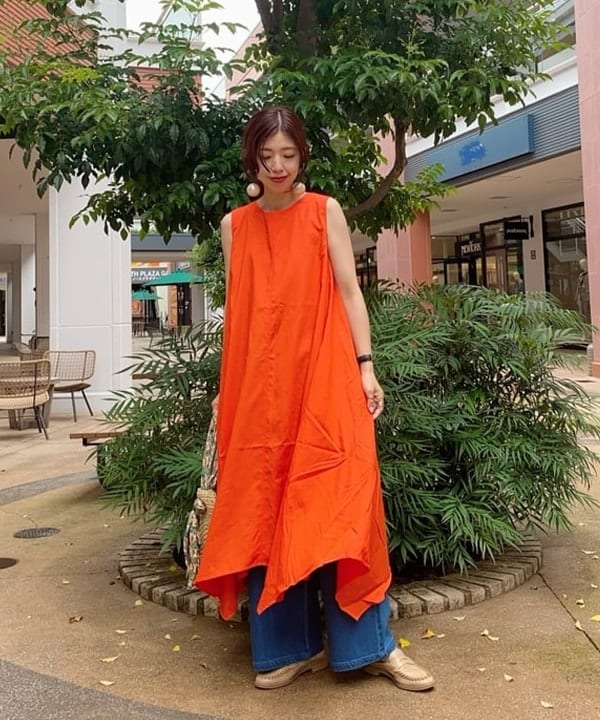 BEAMS HEARTのノースリーブ 切替 フレアワンピース 25SSを使ったコーディネートを紹介します。｜Rakuten Fashion(楽天ファッション／旧楽天ブランドアベニュー)6241443