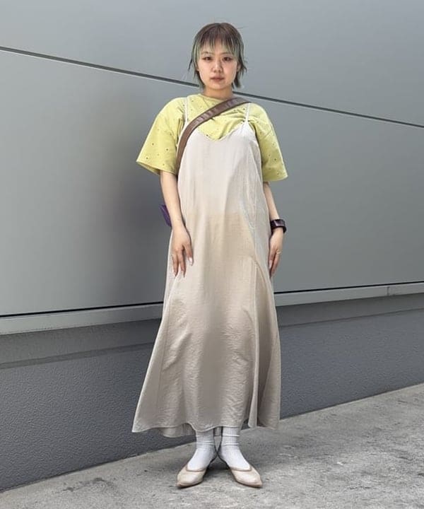 BEAMS HEARTのカラフル ホット フィックス Tシャツを使ったコーディネートを紹介します。｜Rakuten Fashion(楽天ファッション／旧楽天ブランドアベニュー)6241459