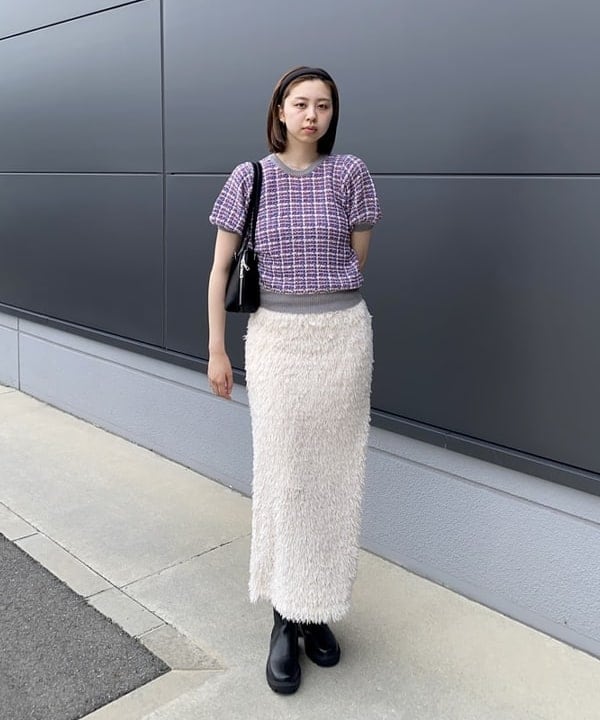 BEAMS HEARTの【秋まで使える】【手洗い可】カラフル チェック ニット 25AW クルーネック 半袖 秋色を使ったコーディネートを紹介します。｜Rakuten Fashion(楽天ファッション／旧楽天ブランドアベニュー)6241478