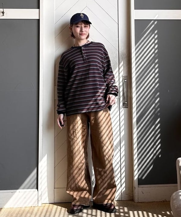 B:MING LIFE STORE by BEAMSのワッフル ボーダー ヘンリーネック ロングスリーブ カットソーを使ったコーディネートを紹介します。｜Rakuten Fashion(楽天ファッション／旧楽天ブランドアベニュー)6241869