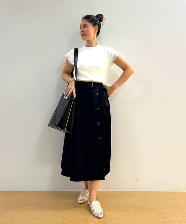 BEAMS HEARTのプリーツミックス トレンチスカートを使ったコーディネートを紹介します。｜Rakuten Fashion(楽天ファッション／旧楽天ブランドアベニュー)6241871