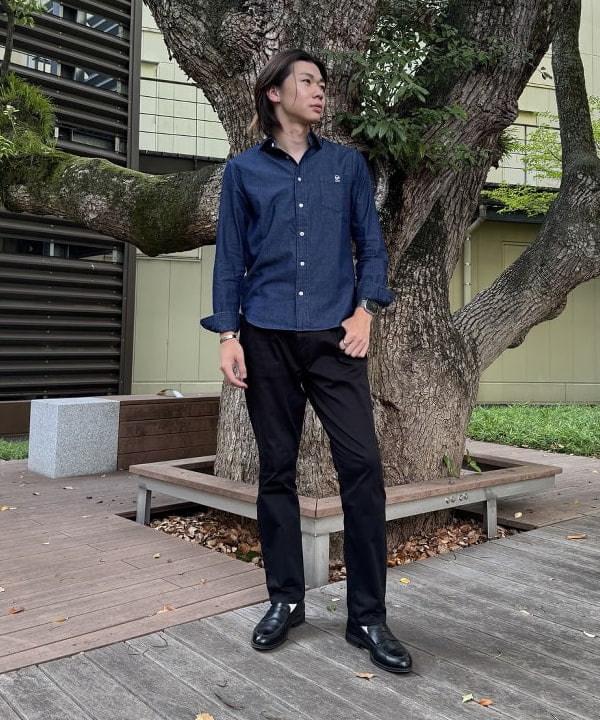 BEAMS HEARTのコーヒー刺繍 デニム シャツを使ったコーディネートを紹介します。｜Rakuten Fashion(楽天ファッション／旧楽天ブランドアベニュー)6241964