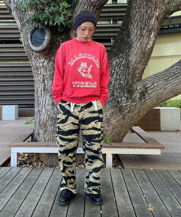 BEAMS HEARTのタイガー フロッキー スウェットを使ったコーディネートを紹介します。｜Rakuten Fashion(楽天ファッション／旧楽天ブランドアベニュー)6242119