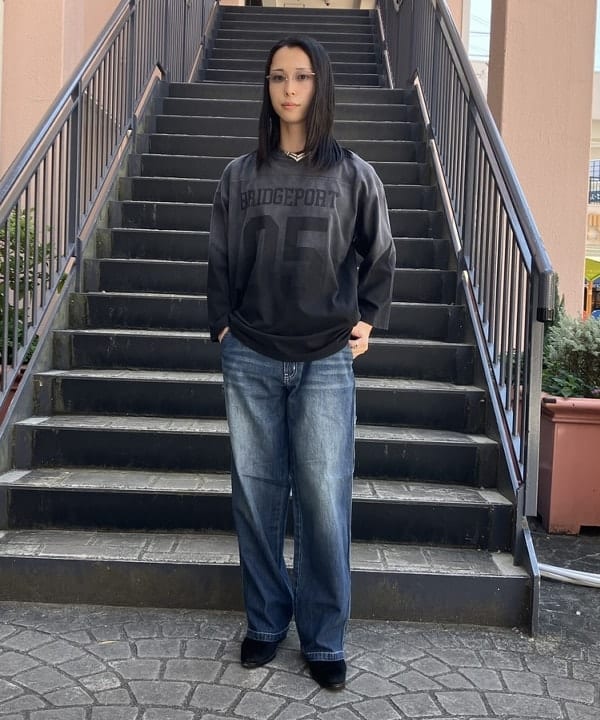 BEAMS HEARTのフェード フットボール ロング スリーブ Tシャツを使ったコーディネートを紹介します。｜Rakuten Fashion(楽天ファッション／旧楽天ブランドアベニュー)6242198