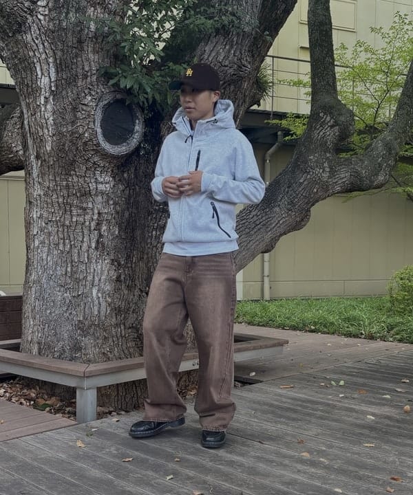 BEAMS HEARTのフィルム フーディー カットソー パーカーを使ったコーディネートを紹介します。｜Rakuten Fashion(楽天ファッション／旧楽天ブランドアベニュー)6242199