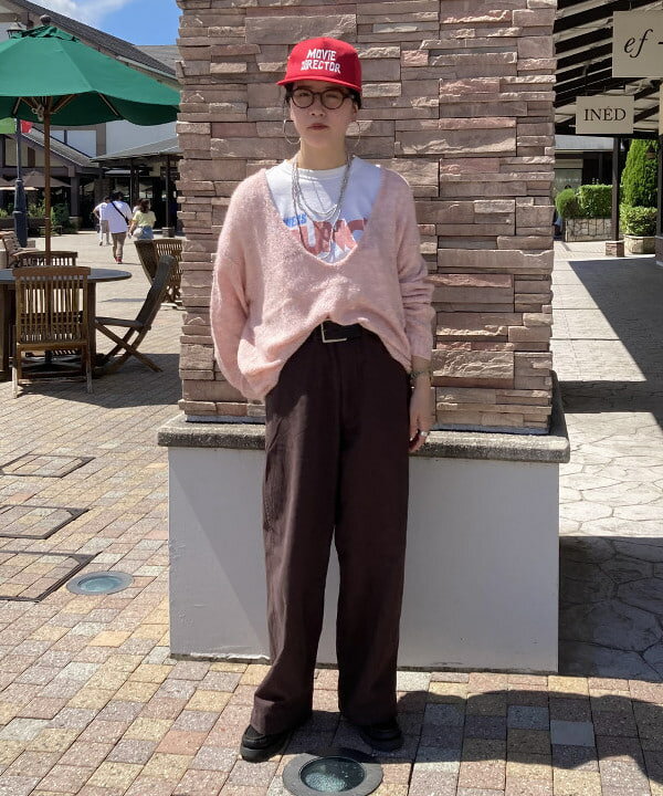 BEAMS HEARTのシアー Vネック ニットを使ったコーディネートを紹介します。｜Rakuten Fashion(楽天ファッション／旧楽天ブランドアベニュー)6242202