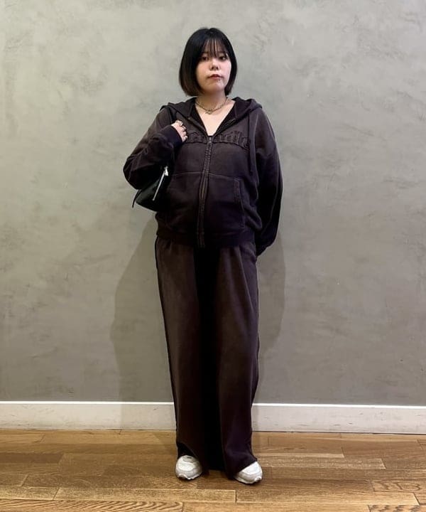 BEAMS HEARTのヴィンテージライク フルジップ パーカーを使ったコーディネートを紹介します。｜Rakuten Fashion(楽天ファッション／旧楽天ブランドアベニュー)6242242