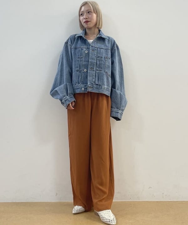 BEAMS HEARTのイージー スピンドルパンツを使ったコーディネートを紹介します。｜Rakuten Fashion(楽天ファッション／旧楽天ブランドアベニュー)6242268