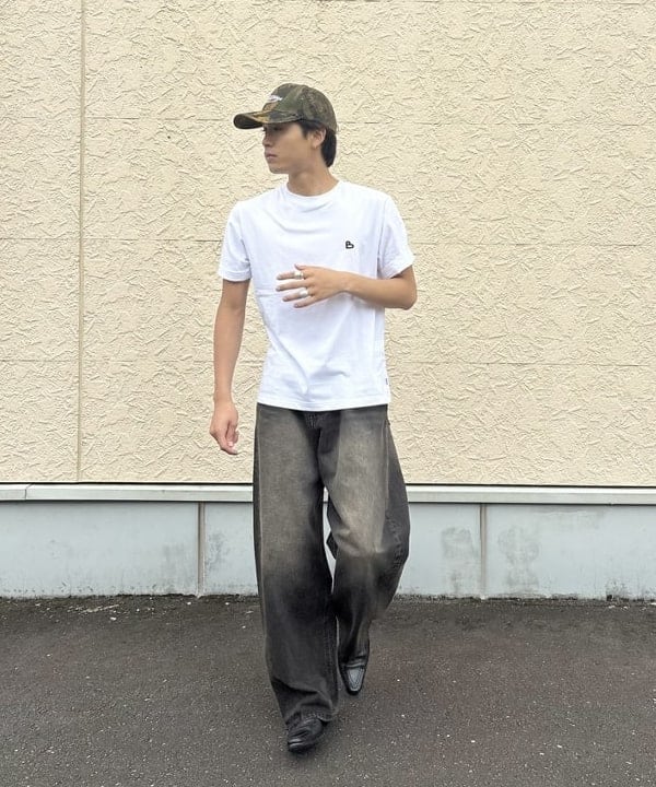 BEAMS HEARTのブラスト カーブ バギーデニムを使ったコーディネートを紹介します。｜Rakuten Fashion(楽天ファッション／旧楽天ブランドアベニュー)6242273