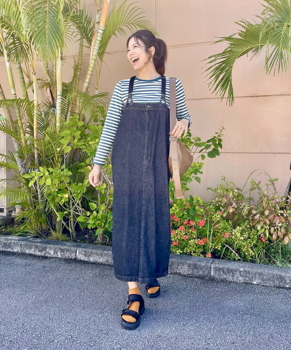 BEAMS HEARTのデニム ジャンパースカートを使ったコーディネートを紹介します。｜Rakuten Fashion(楽天ファッション／旧楽天ブランドアベニュー)6242380