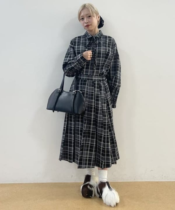 BEAMS HEARTの細ボウタイ チェック シャツを使ったコーディネートを紹介します。｜Rakuten Fashion(楽天ファッション／旧楽天ブランドアベニュー)6242417