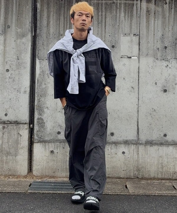 BEAMS HEARTのフェード フットボール ロング スリーブ Tシャツを使ったコーディネートを紹介します。｜Rakuten Fashion(楽天ファッション／旧楽天ブランドアベニュー)6242450