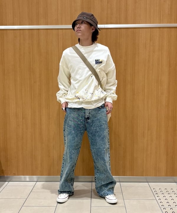 BEAMS MENのスマイル カスレロゴ バッグ(A4サイズ収納可能) 25AW レディースを使ったコーディネートを紹介します。｜Rakuten Fashion(楽天ファッション／旧楽天ブランドアベニュー)6242482