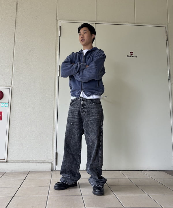 BEAMS MENのGMS プリント ワイド デニム パンツを使ったコーディネートを紹介します。｜Rakuten Fashion(楽天ファッション／旧楽天ブランドアベニュー)6242493