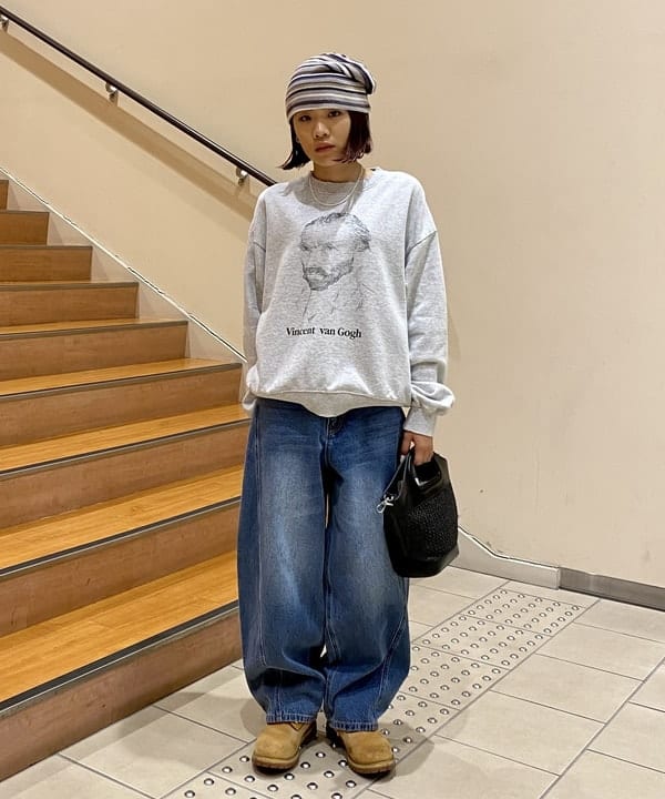 BEAMS HEARTのヴィンテージライク ポートレート スウェットを使ったコーディネートを紹介します。｜Rakuten Fashion(楽天ファッション／旧楽天ブランドアベニュー)6242521