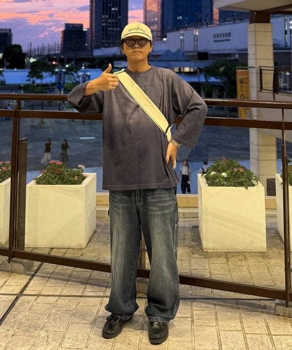 BEAMS HEARTのフェード フットボール ロング スリーブ Tシャツを使ったコーディネートを紹介します。｜Rakuten Fashion(楽天ファッション／旧楽天ブランドアベニュー)6242554