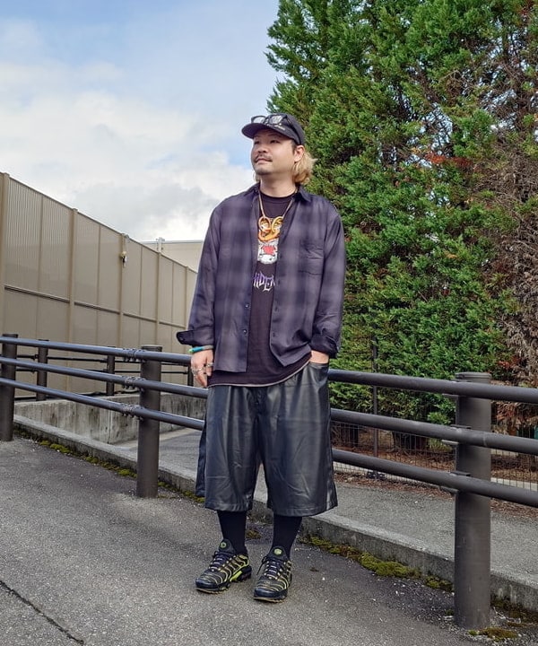 BEAMS HEARTのオンブレチェック レギュラーシャツを使ったコーディネートを紹介します。｜Rakuten Fashion(楽天ファッション／旧楽天ブランドアベニュー)6242606