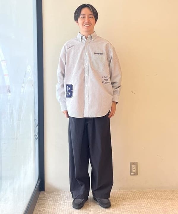 BEAMS HEARTのレタード オックスフォード ボタンダウンシャツを使ったコーディネートを紹介します。｜Rakuten Fashion(楽天ファッション／旧楽天ブランドアベニュー)6242666