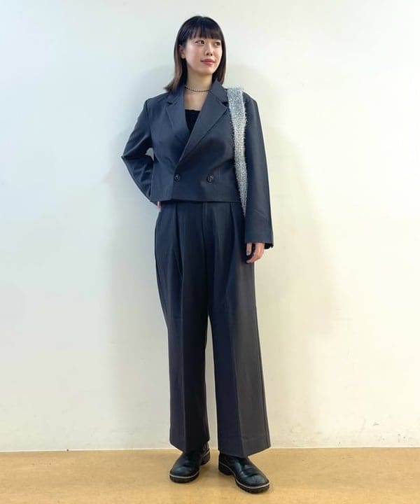 BEAMS HEARTのラメ ストライプ ローライズ スラックスを使ったコーディネートを紹介します。｜Rakuten Fashion(楽天ファッション／旧楽天ブランドアベニュー)6243002