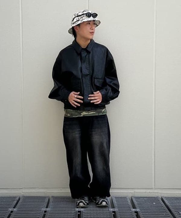 BEAMS HEARTのBEAMS HEART｜クラシック フェイクレザー ブルゾン｜メンズ アウター ジャケット｜合成皮革 リラックスフィット ヴィンテージ風｜秋冬を使ったコーディネートを紹介します。｜Rakuten Fashion(楽天ファッション／旧楽天ブランドアベニュー)6243020