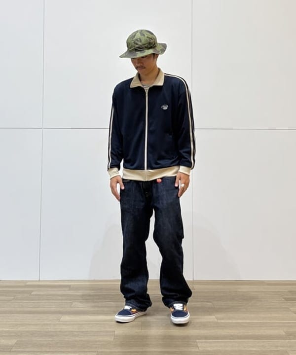 BEAMS HEARTのポリエステルジャージ 配色 トラックジャケットを使ったコーディネートを紹介します。｜Rakuten Fashion(楽天ファッション／旧楽天ブランドアベニュー)6243136