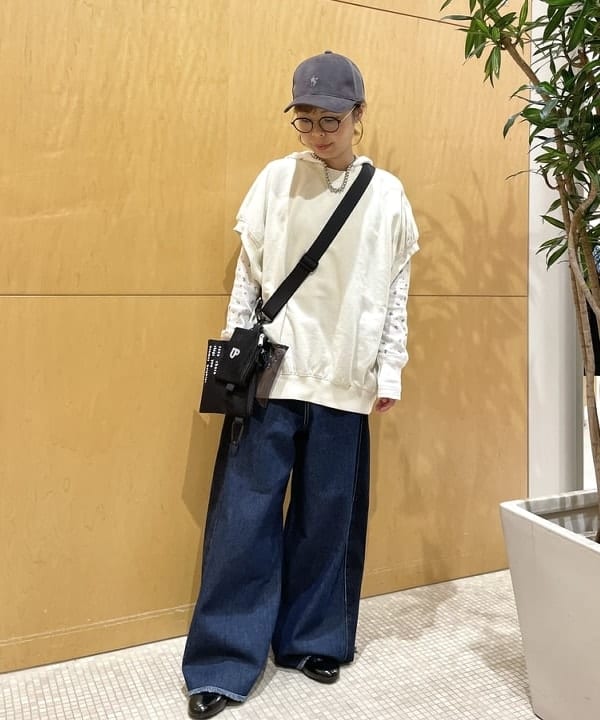 BEAMS WOMENのフラワー サーマル パーカーを使ったコーディネートを紹介します。｜Rakuten Fashion(楽天ファッション／旧楽天ブランドアベニュー)6243307