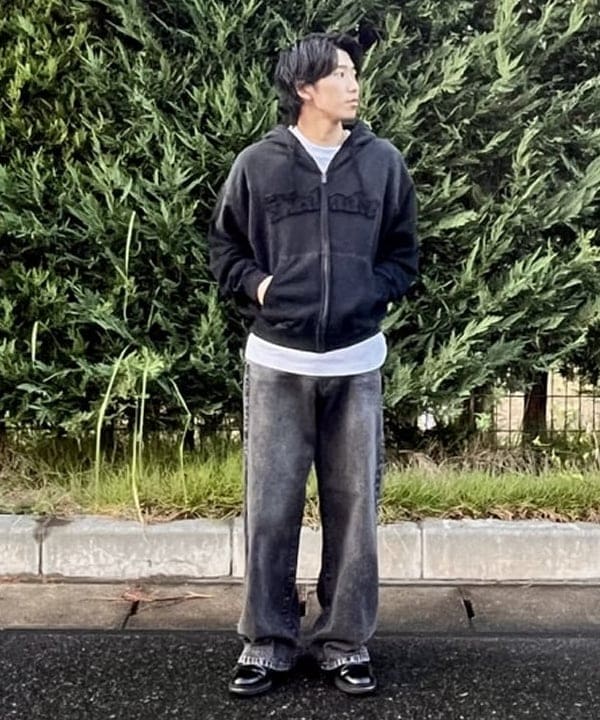 BEAMS HEARTのヴィンテージライク フルジップ パーカーを使ったコーディネートを紹介します。｜Rakuten Fashion(楽天ファッション／旧楽天ブランドアベニュー)6243372