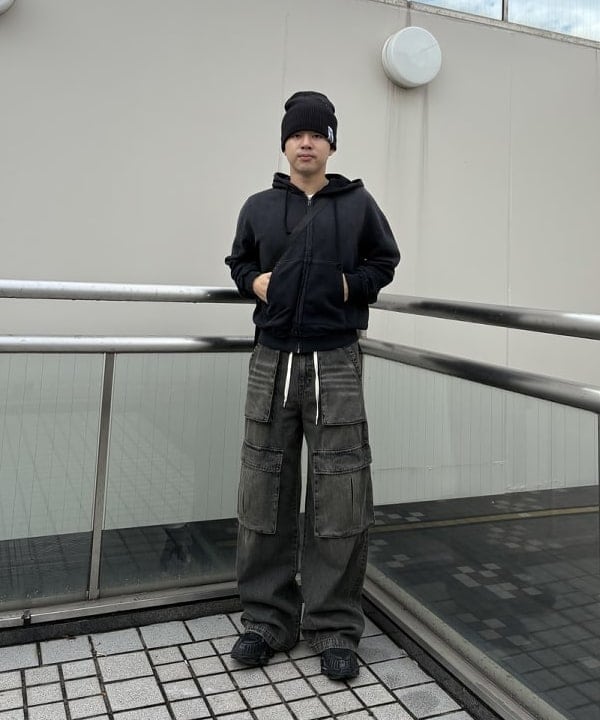 BEAMS HEARTのブラスト ワイド デニム カーゴパンツ 25AW ワイドパンツ デニムパンツを使ったコーディネートを紹介します。｜Rakuten Fashion(楽天ファッション／旧楽天ブランドアベニュー)6243735