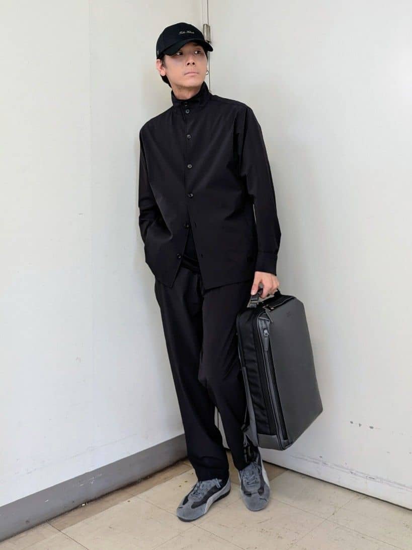 TAKEO KIKUCHIの【3D ナイロン ストレッチ】スタンドカラー シャツブルゾンを使ったコーディネートを紹介します。｜Rakuten Fashion(楽天ファッション／旧楽天ブランドアベニュー)6244343