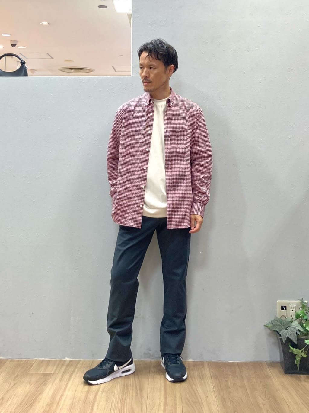 TAKEO KIKUCHIの【抗菌防臭】サッカーギンガムチェック ボタンダウンシャツを使ったコーディネートを紹介します。｜Rakuten Fashion(楽天ファッション／旧楽天ブランドアベニュー)6243854
