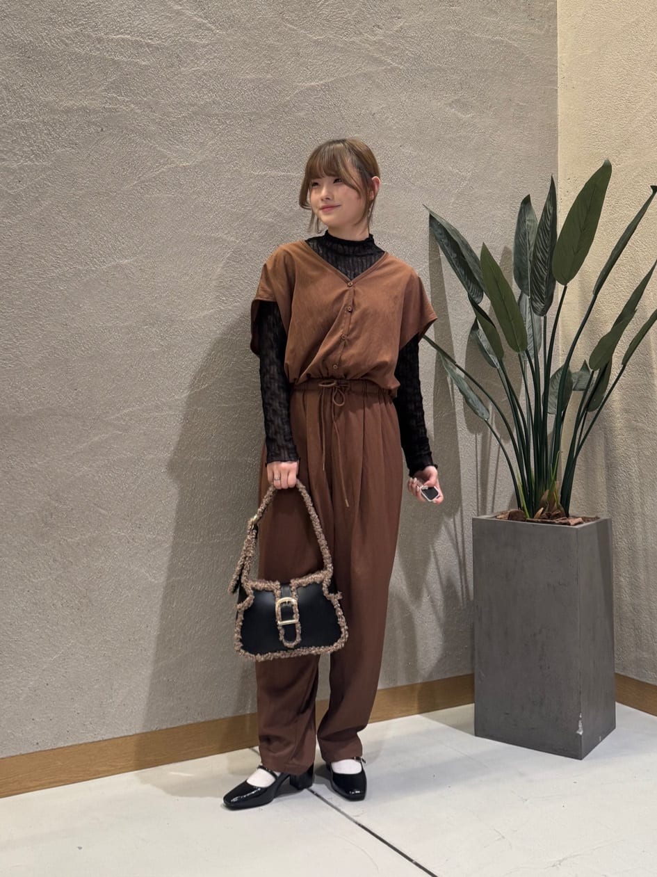 Vinのウェーブハイネックメロウシアートップスを使ったコーディネートを紹介します。｜Rakuten Fashion(楽天ファッション／旧楽天ブランドアベニュー)6249528