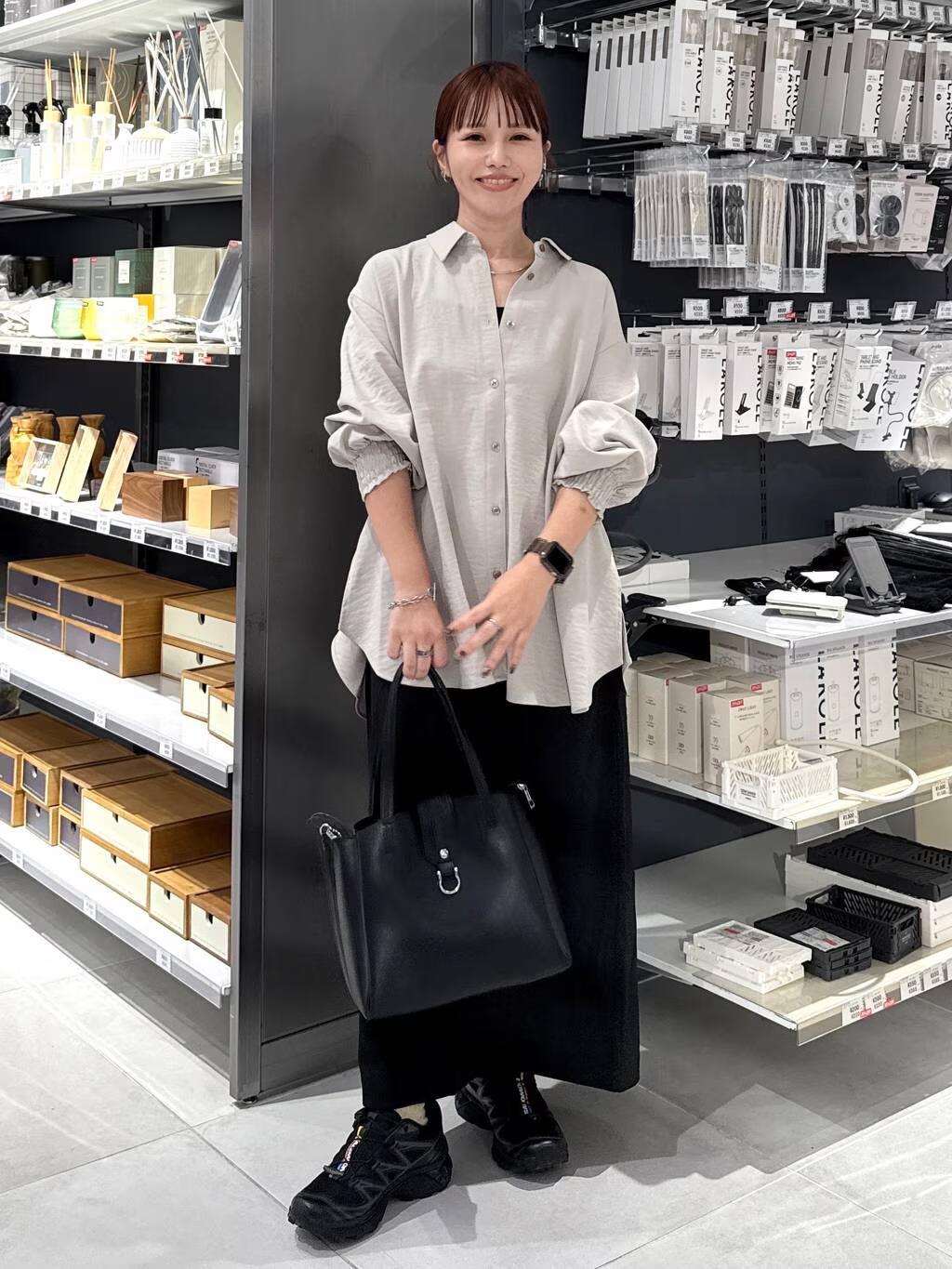 LAKOLEのサップVTGオーバーシャツを使ったコーディネートを紹介します。｜Rakuten Fashion(楽天ファッション／旧楽天ブランドアベニュー)6250200