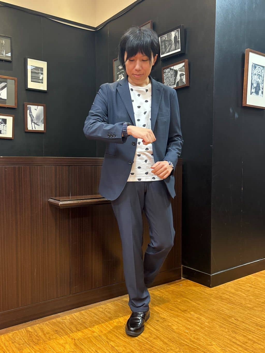 TAKEO KIKUCHIの【360°ストレッチ/セットアップ対応】None Of Stress パンツを使ったコーディネートを紹介します。｜Rakuten Fashion(楽天ファッション／旧楽天ブランドアベニュー)6250527