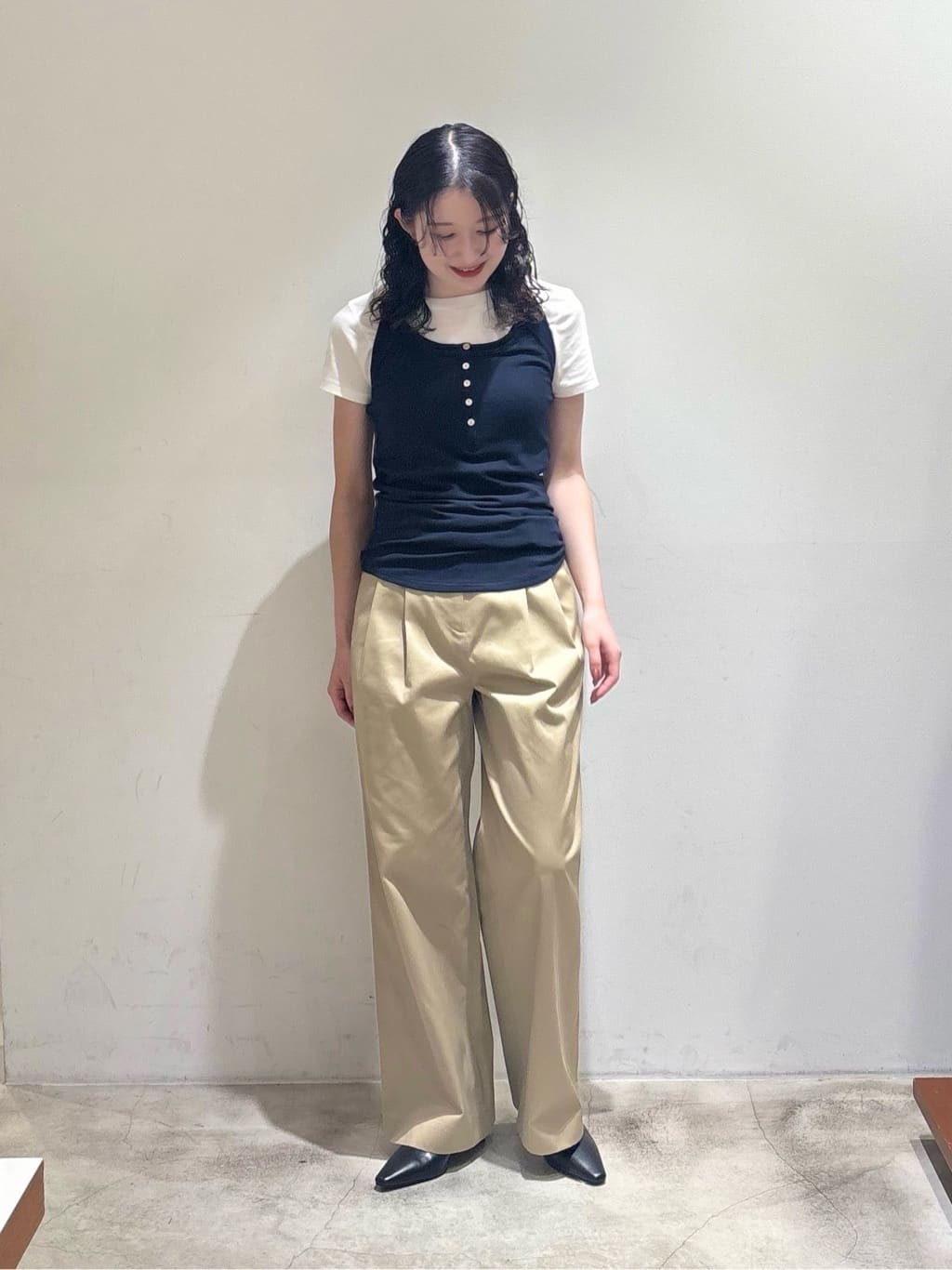 ＜ATTISESSION＞ウラケ ホルターネック トップス 5600025F0096_m1_a002.jpg