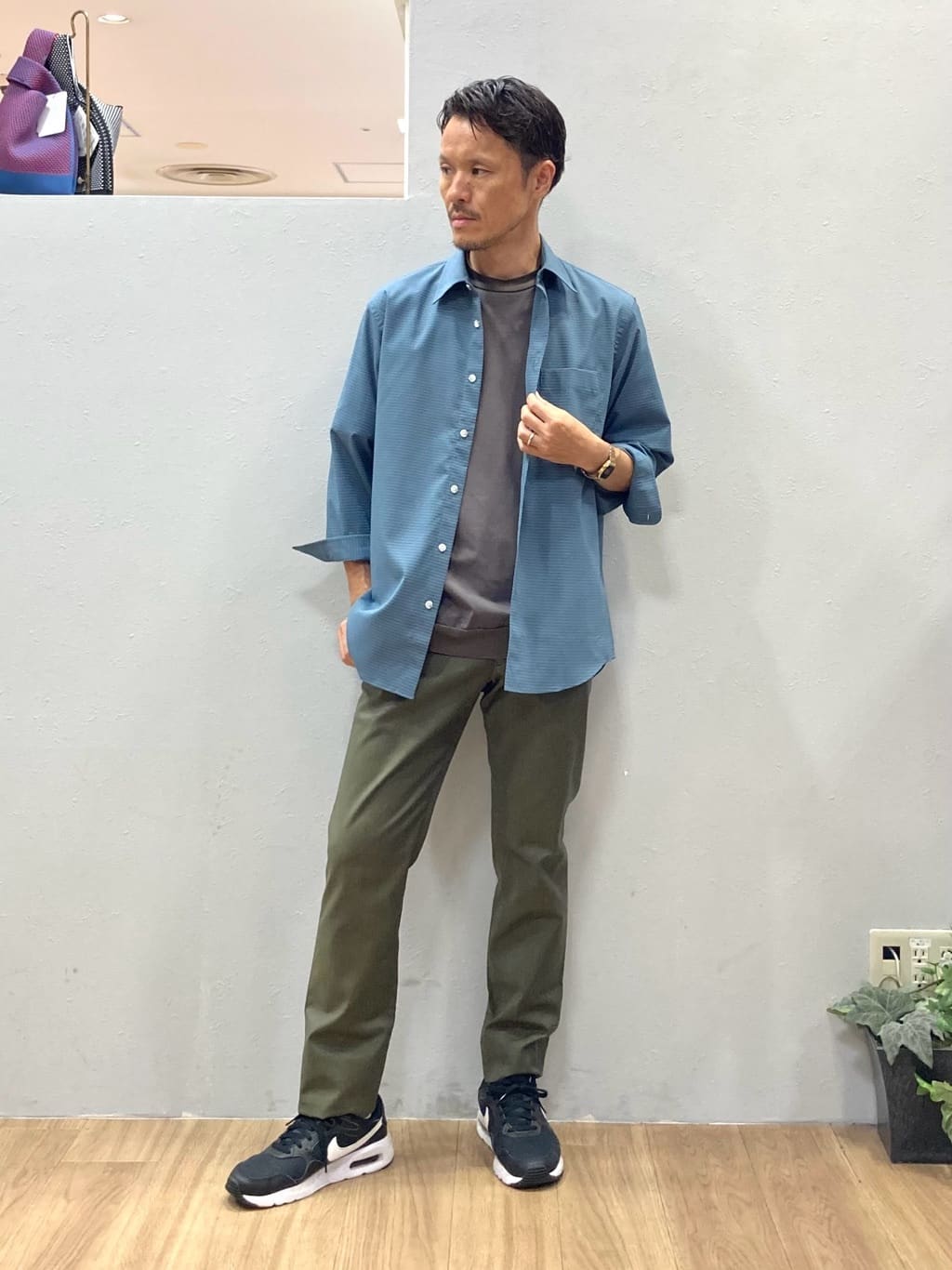 TAKEO KIKUCHIの【COOL CITY WEAR】DotAir(R)サッカー シャツを使ったコーディネートを紹介します。｜Rakuten Fashion(楽天ファッション／旧楽天ブランドアベニュー)6252382