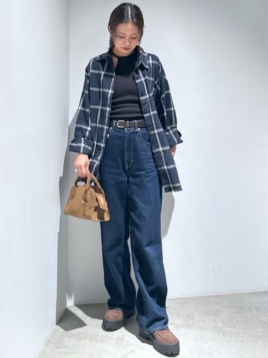 AZUL by moussyの【着丈バリエ】アソートフリンジチェックシャツを使ったコーディネートを紹介します。｜Rakuten Fashion(楽天ファッション／旧楽天ブランドアベニュー)6258944