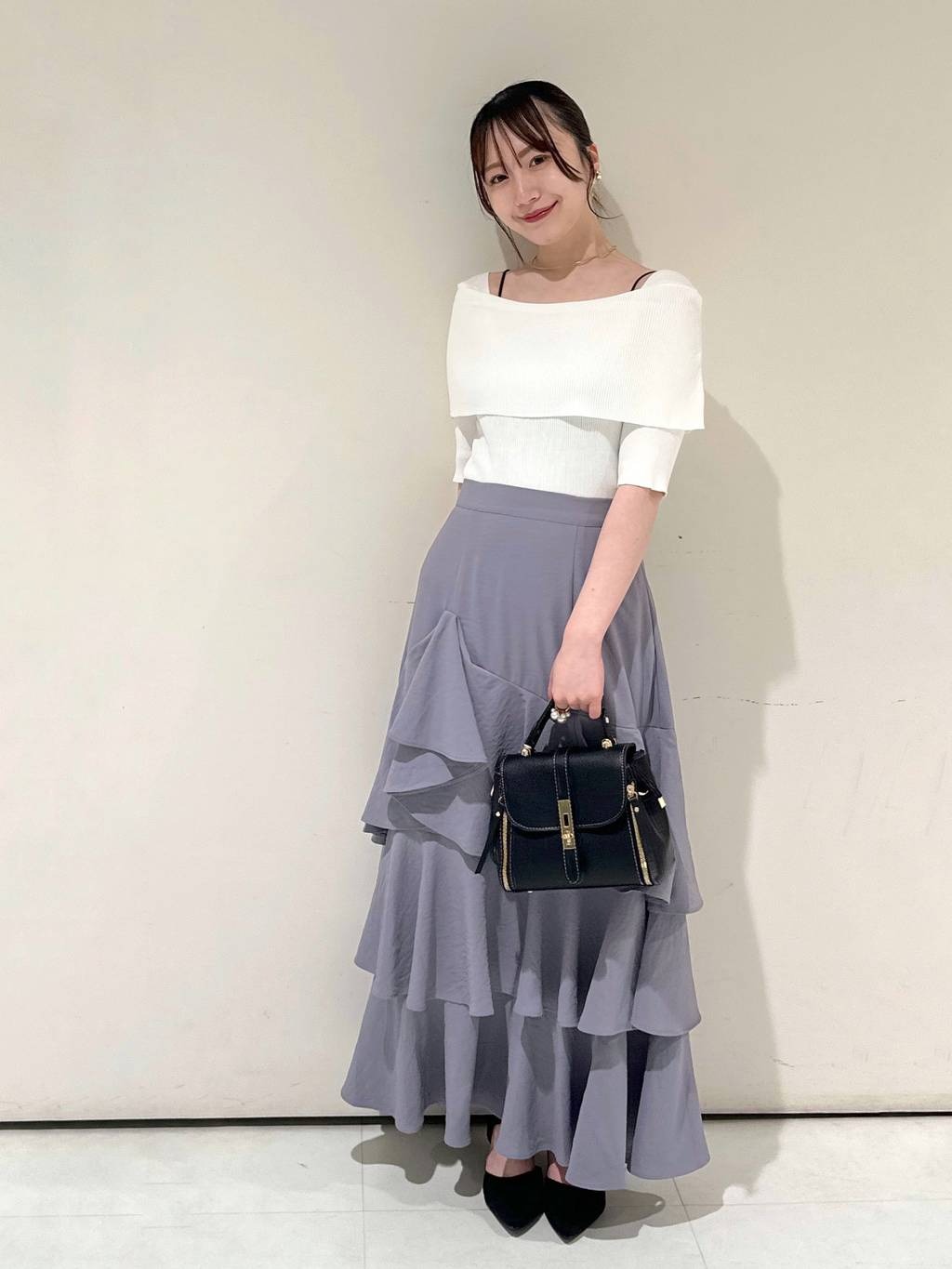 mysty womanのオフショル風リブニットを使ったコーディネートを紹介します。｜Rakuten Fashion(楽天ファッション／旧楽天ブランドアベニュー)6259631