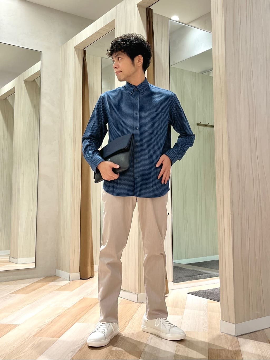 TAKEO KIKUCHIの【抗菌防臭】サッカーギンガムチェック ボタンダウンシャツを使ったコーディネートを紹介します。｜Rakuten Fashion(楽天ファッション／旧楽天ブランドアベニュー)6260094