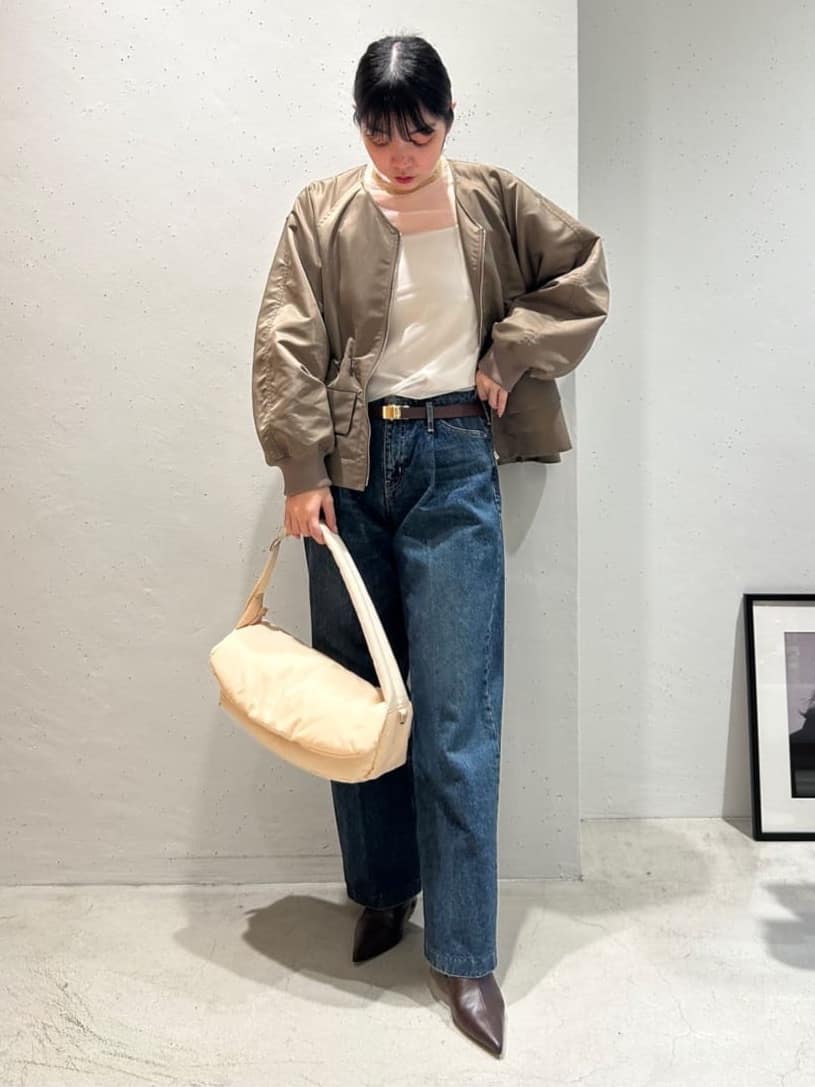 1er Arrondissementのナイロンサテンブルゾンを使ったコーディネートを紹介します。｜Rakuten Fashion(楽天ファッション／旧楽天ブランドアベニュー)6261644