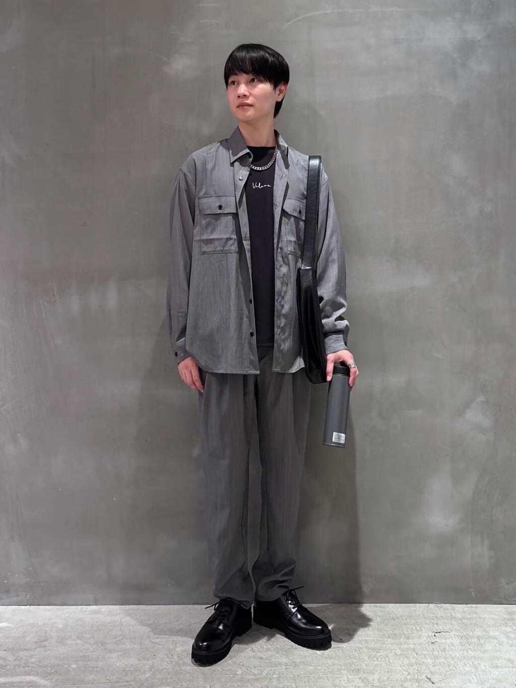 LAKOLEの【セットアップ可】冷感ワッシャーシャツ長袖を使ったコーディネートを紹介します。｜Rakuten Fashion(楽天ファッション／旧楽天ブランドアベニュー)6266248