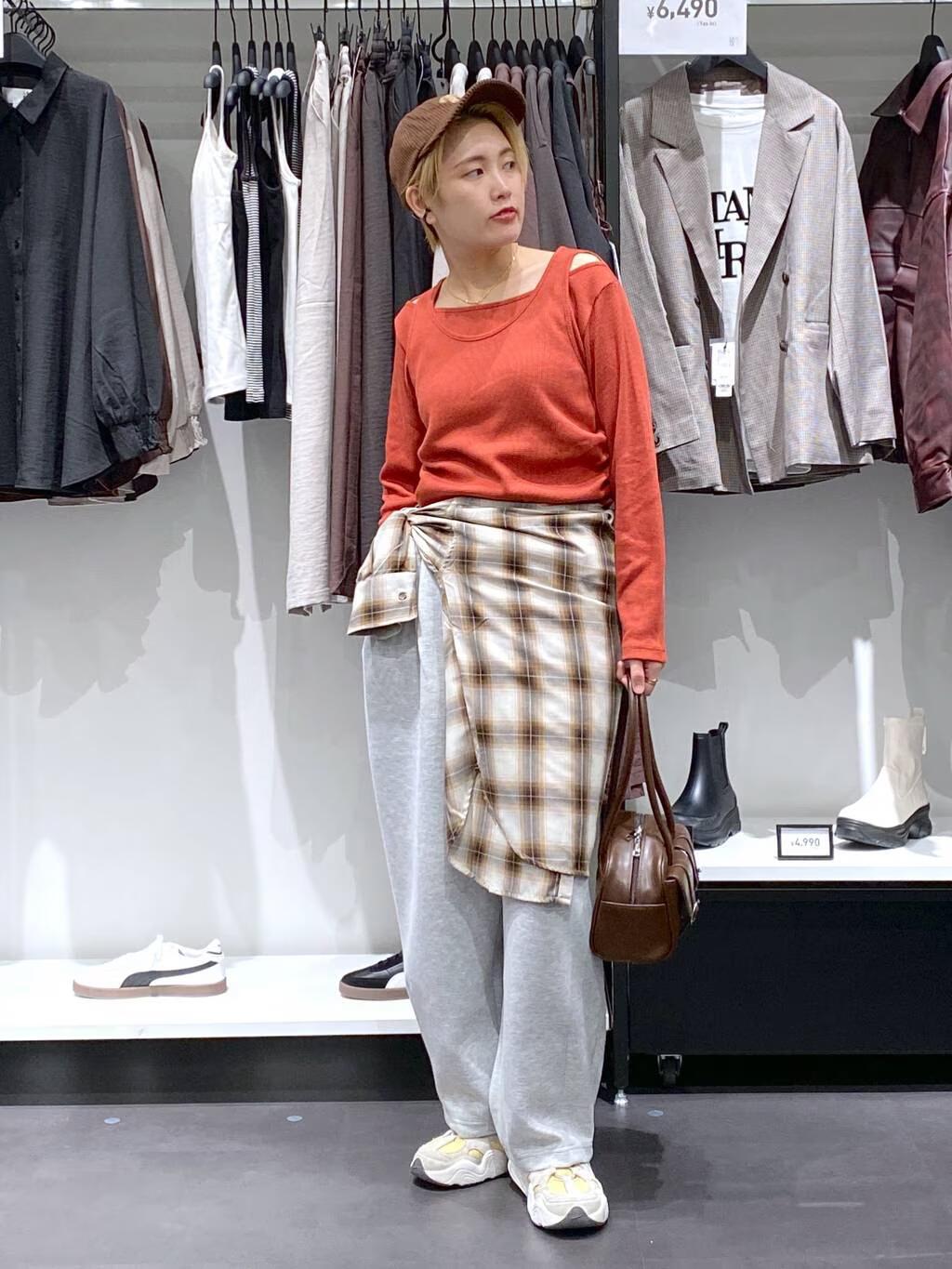 LAKOLEのワッフルレイヤード長袖を使ったコーディネートを紹介します。｜Rakuten Fashion(楽天ファッション／旧楽天ブランドアベニュー)6266511